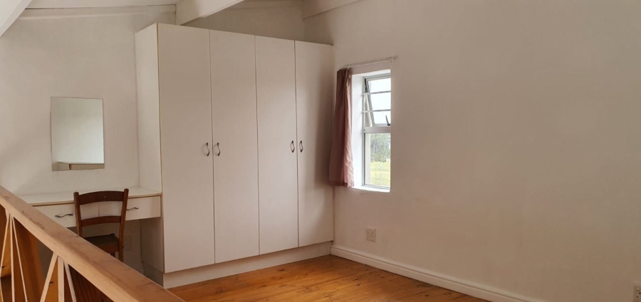 To Let 1 Bedroom Property for Rent in Humewood Eastern Cape